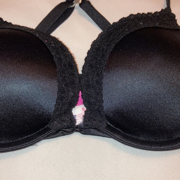 Women’s Victoria’s Secret PINK Black lace Ultimate Push Up with adjustable back - Picture 2 of 4